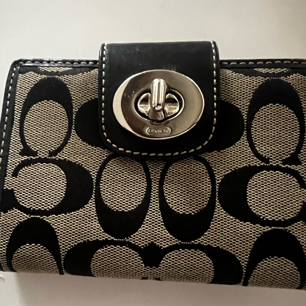 Coach Signature Wallet